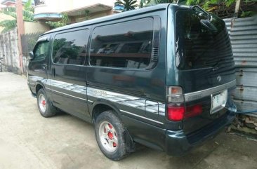 Rush sale 2005 Toyota Hi ace grandia super custom 