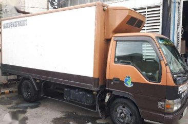 2002 Isuzu ELF Reefer Truck FOR SALE