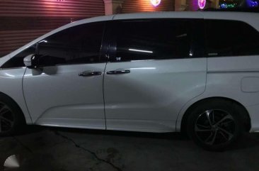 2015 Honda Odyssey top of the line FOR SALE