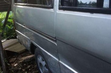 98 Mitsubishi L300 van FOR SALE