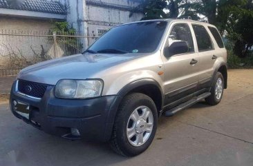 Ford Escape 2004 AT 4x4 FOR SALE