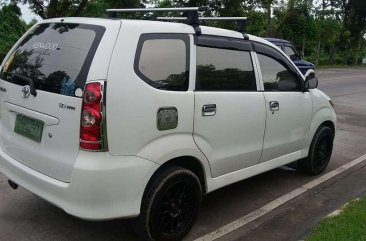 Toyota Avanza J 1.3 VVTi White SUV For Sale 