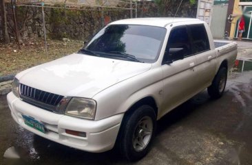 2004 Mitsubishi L200 for sale 