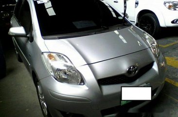 Well-maintained Toyota Yaris 2011 for sale