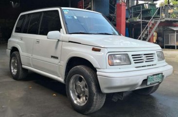 Suzuki Vitara 2000 4x4 AT White For Sale 