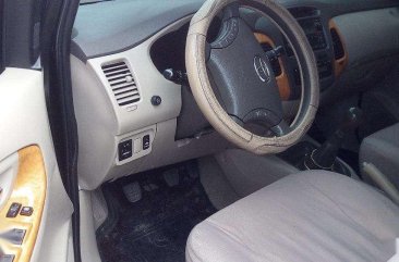 For sale Toyota Innova g 2011 model