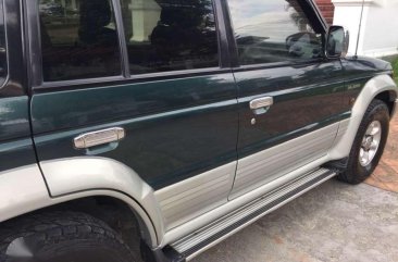 Mitsubishi Pajero 1998 4x4 MT Green SUV For Sale 