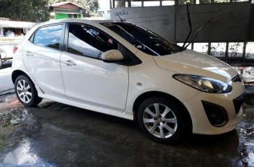 Mazda 2 2010 hatchback automatic FOR SALE