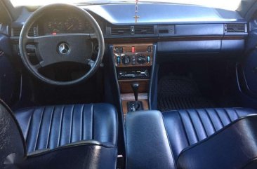 1990 Mercedes Benz 260E W124 Blue For Sale 