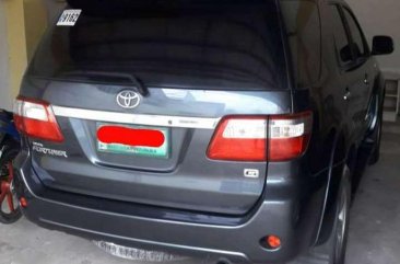 Toyota Fortuner AT 2010 Gray SUV For Sale 
