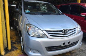 2010 Toyota Innova E FOR SALE