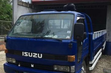 Isuzu Elf 4HF1 16ft 2004 MT Blue Truck For Sale 