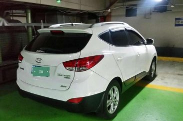 Hyundai Tucson Automatic CRDi 4x4 White For Sale 