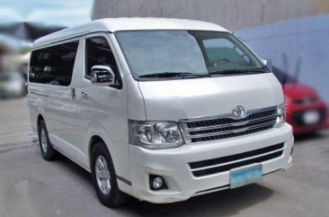 Good as new Toyota Hiace Super Grandia 2013 for sale