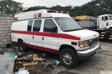 1998 Ford E350 ambulance from the USA FOR SALE