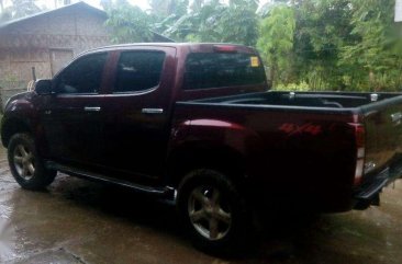 Isuzu D-max 2016 AT Red Pickup For Sale 