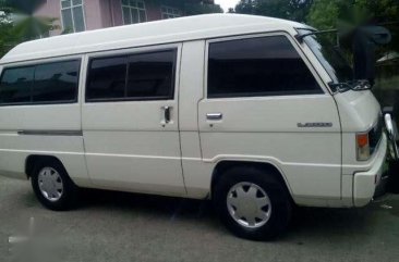Mitsubishi L300 Van Well-kept 2000 White For Sale 