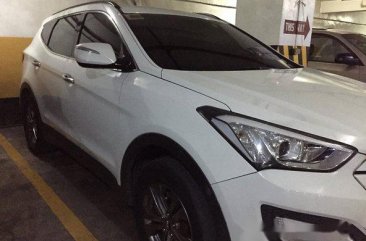 Well-maintained Hyundai Santa Fe 2012 for sale