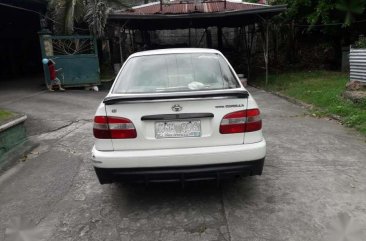 Toyota corolla Le lovelife 2003 model