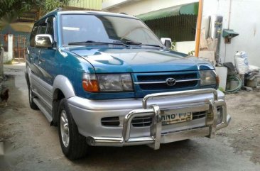Toyota Revo 2000 for sale 