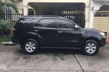 2009 Toyota Fortuner V 4x4 Top of the line Diesel