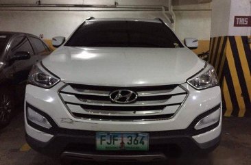 Well-maintained Hyundai Santa Fe 2012 for sale