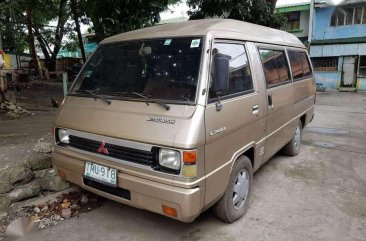 Mitsubishi L300 Versa Van for sale 