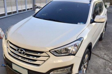 Well-kept Hyundai Santa Fe 2015 for sale