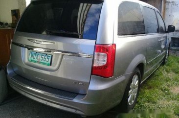 Well-maintained Chrysler Town and Country 2013 for sale