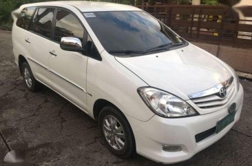 2012 Toyota Innova 2.5 G AT White For Sale 