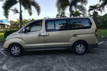 Hyundai Grand Starex 2008 VGT Beige For Sale 