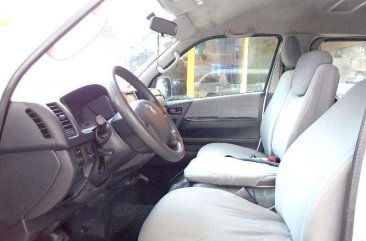 2014 Toyota GL Grandia AT Super Fresh FOR SALE