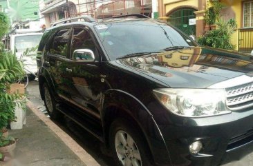 Toyota Fortuner G 2010 AT Black SUV For Sale 