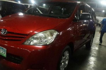 TOYOTA Innova E matic diesel 2011 FOR SALE