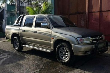 Toyota Hilux Pickup 2004 model FOR SALE