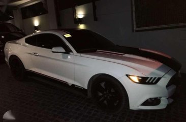 Ford Mustang 2.3 Ecoboost 2015 White For Sale 