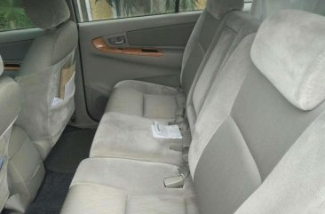 For sale: Toyota Innova 2.5G diesel manual 2010 