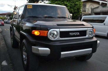 2016 TOYOTA FJ Cruiser 4x4 AT FOR SALE