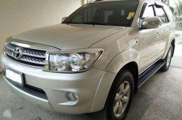 2011 Toyota Fortuner g at FOR SALE