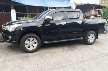 Toyota Hilux G 2016 model 2.4 engine Manual FOR SALE