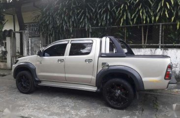 For sale 2012 TOYOTA Hilux G 4x2 MT diesel