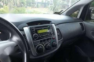 Rush TOYOTA Innova E 2012 FOR SALE