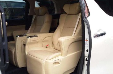 2016 Toyota Alphard AT White Van For Sale 