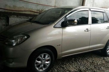 Toyota Innova E 2011 for sale