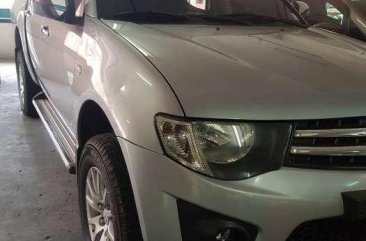 Mitsubishi Strada GLX-V 2012 Automatic FOR SALE