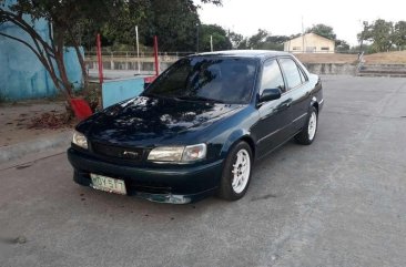 Selling Toyota Corolla gli 1998