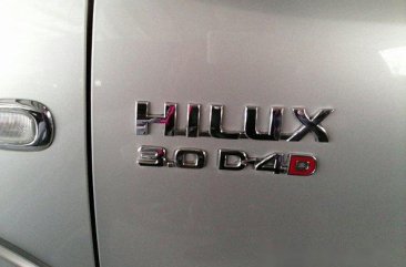 Well-kept Toyota Hilux 2005 for sale