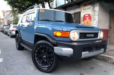 2015 Toyota FJ Cruiser AT 4X4 LOADED FOR SALE