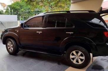 Toyota Fortuner V 2008 4x4 3.0 AT Black For Sale 