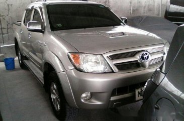 Well-kept Toyota Hilux 2005 for sale